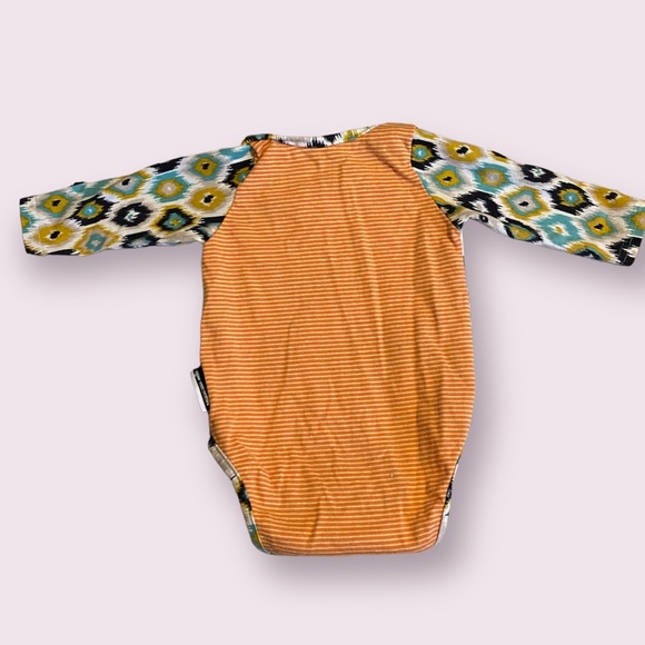 Cat Baby Bodysuit, Bookshelf 3-6 month handmade bodysuit - Picture 2 of 2